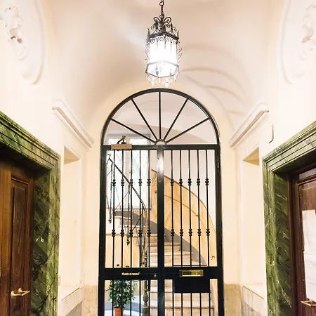 Domus Popolo Frühstückspension Rom