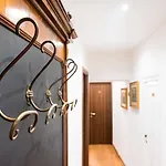 Domus Popolo 4*
