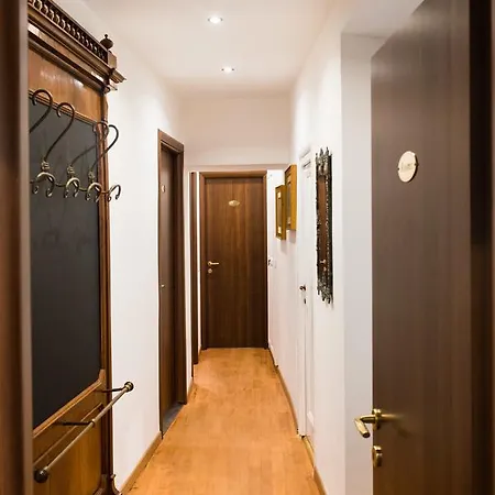 Bed & Breakfast Domus Popolo